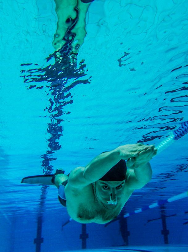 Gründer des Vereins Freedive Munich: Robert Woltmann beim Training